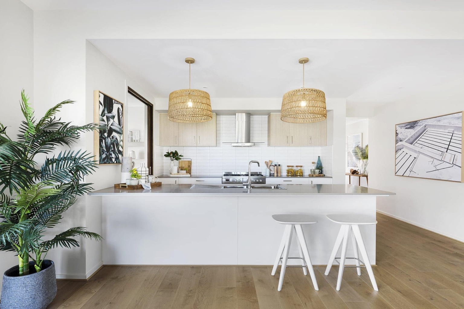 Modern Coastal Interior Design Ideas & Advice