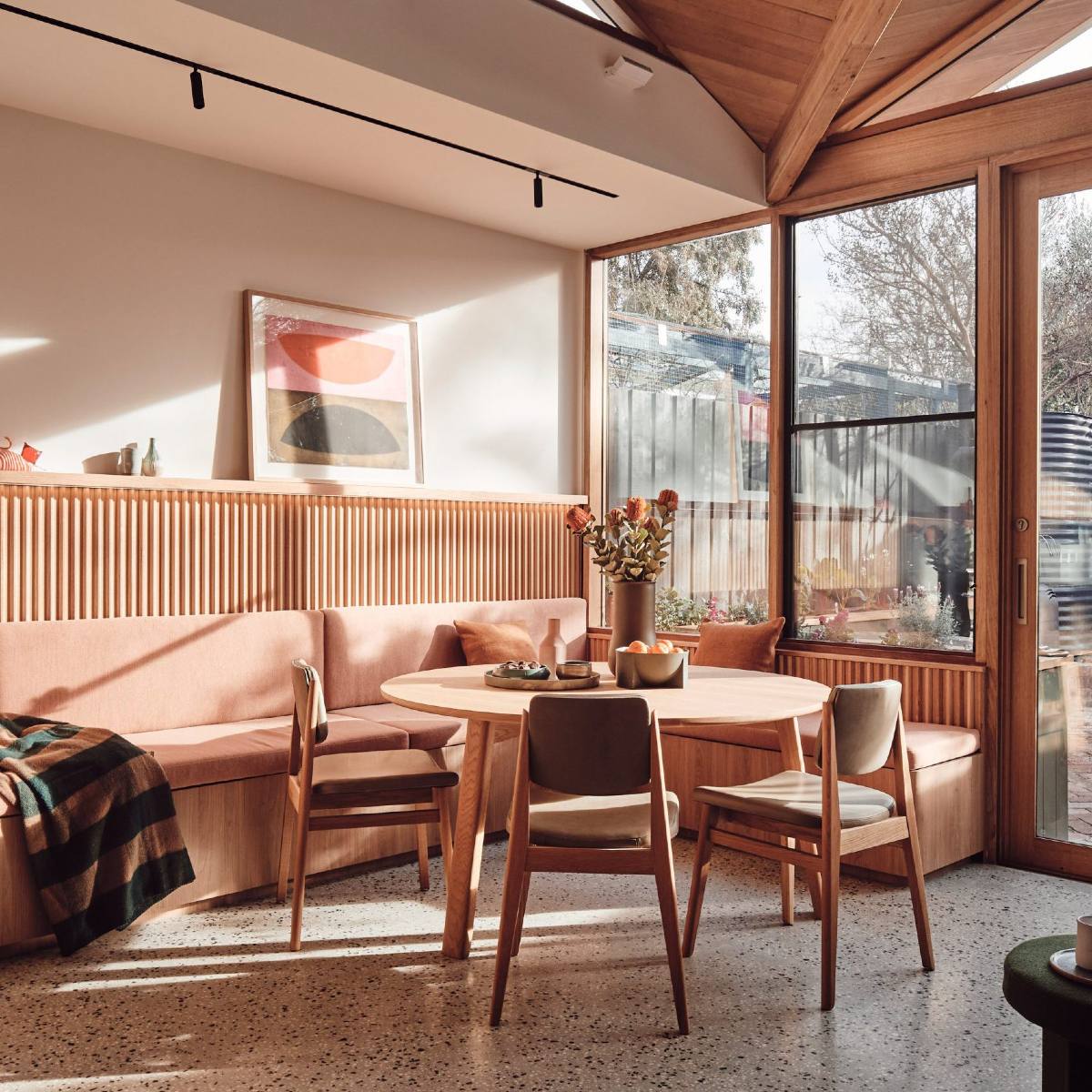 banquette seating ideas for dining room corner near window