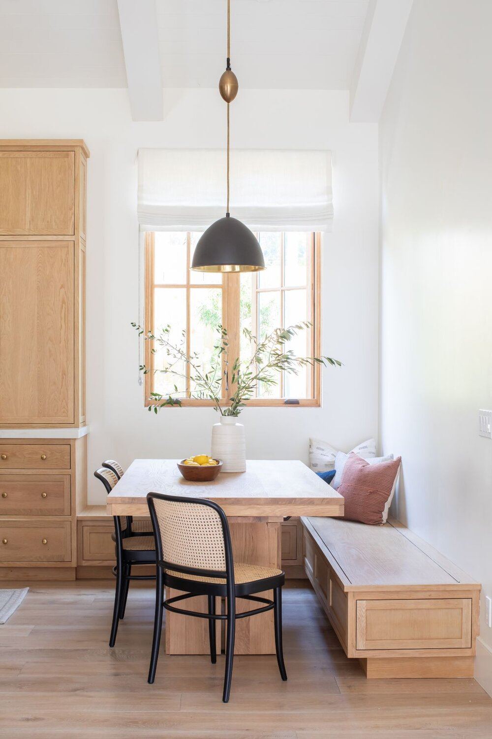 timber banquette seating ideas for dining room modern farmhouse style