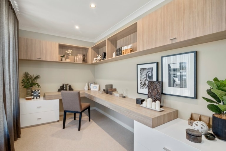 Custom Built In Desk Ideas for The Perfect Home Office Setup