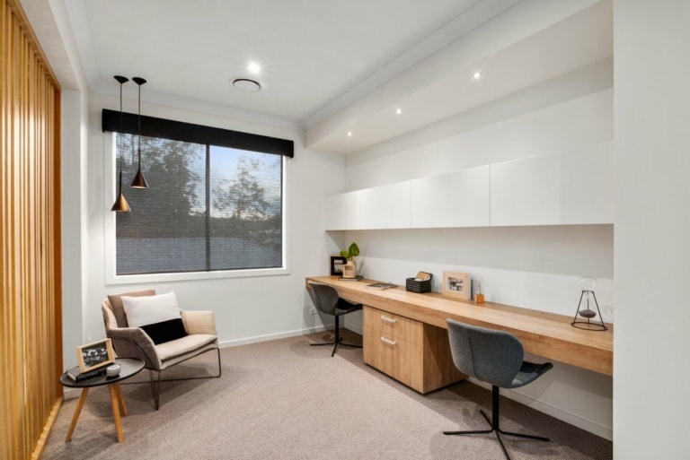 Custom Built In Desk Ideas for The Perfect Home Office Setup