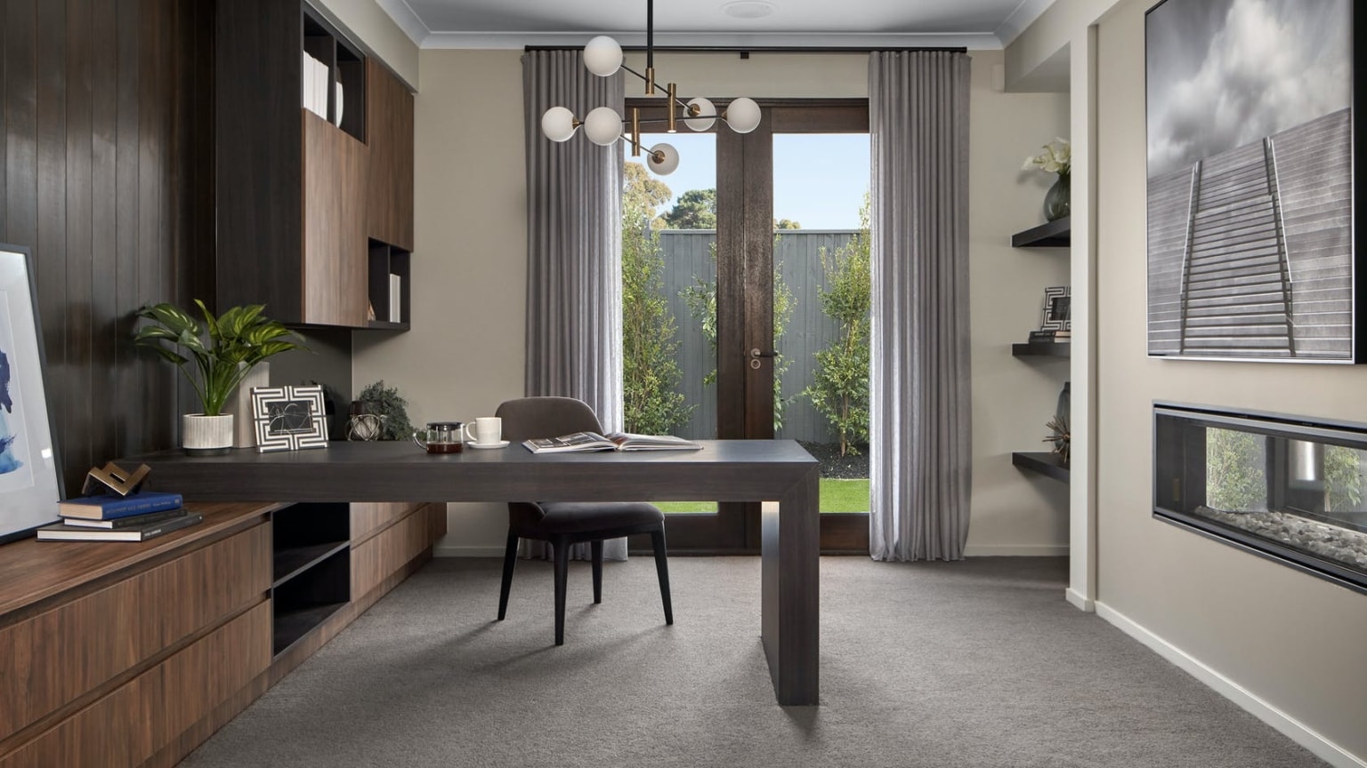 Custom Built In Desk Ideas for The Perfect Home Office Setup