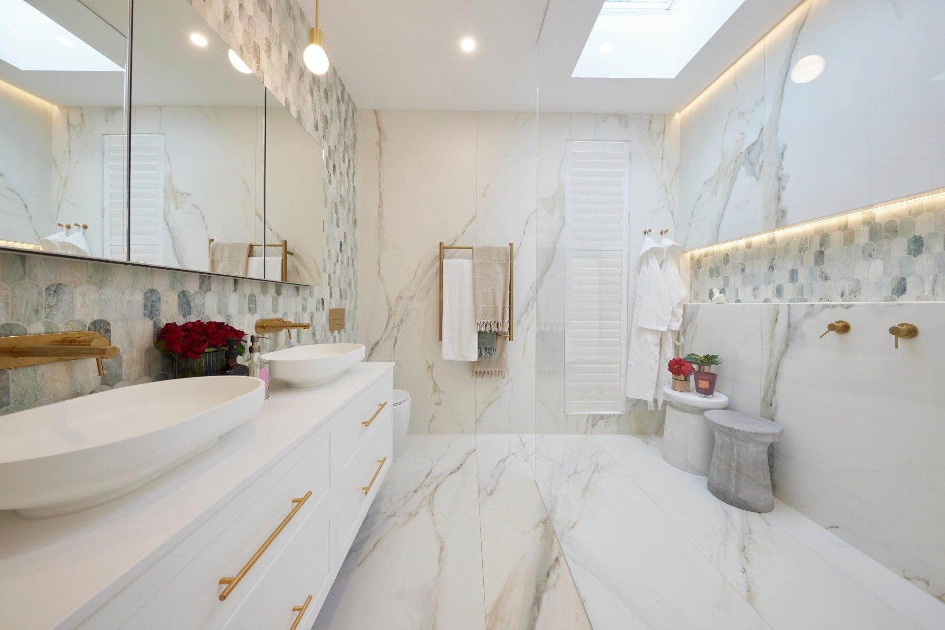the block 2021 mitch and mark master ensuite marble floor tiles