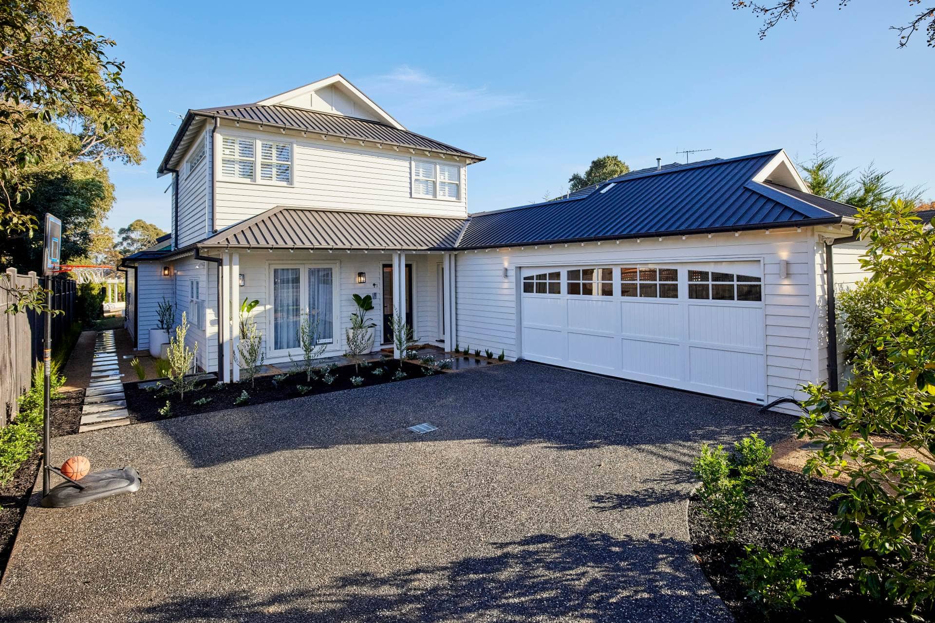 the block 2021 kirsty and jesse front yard driveway double garage