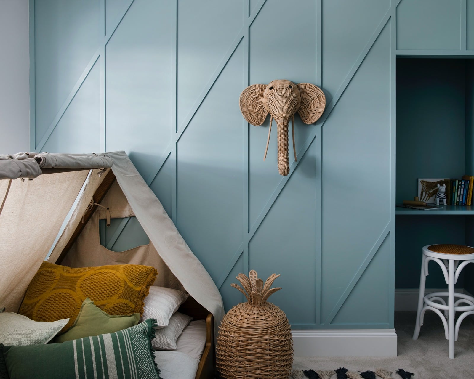 dulux paint colour for bedroom costs to paint a bedroom