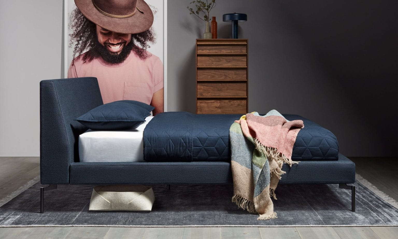 How to Decorate a Man's Bedroom: 20 Cool Design Ideas