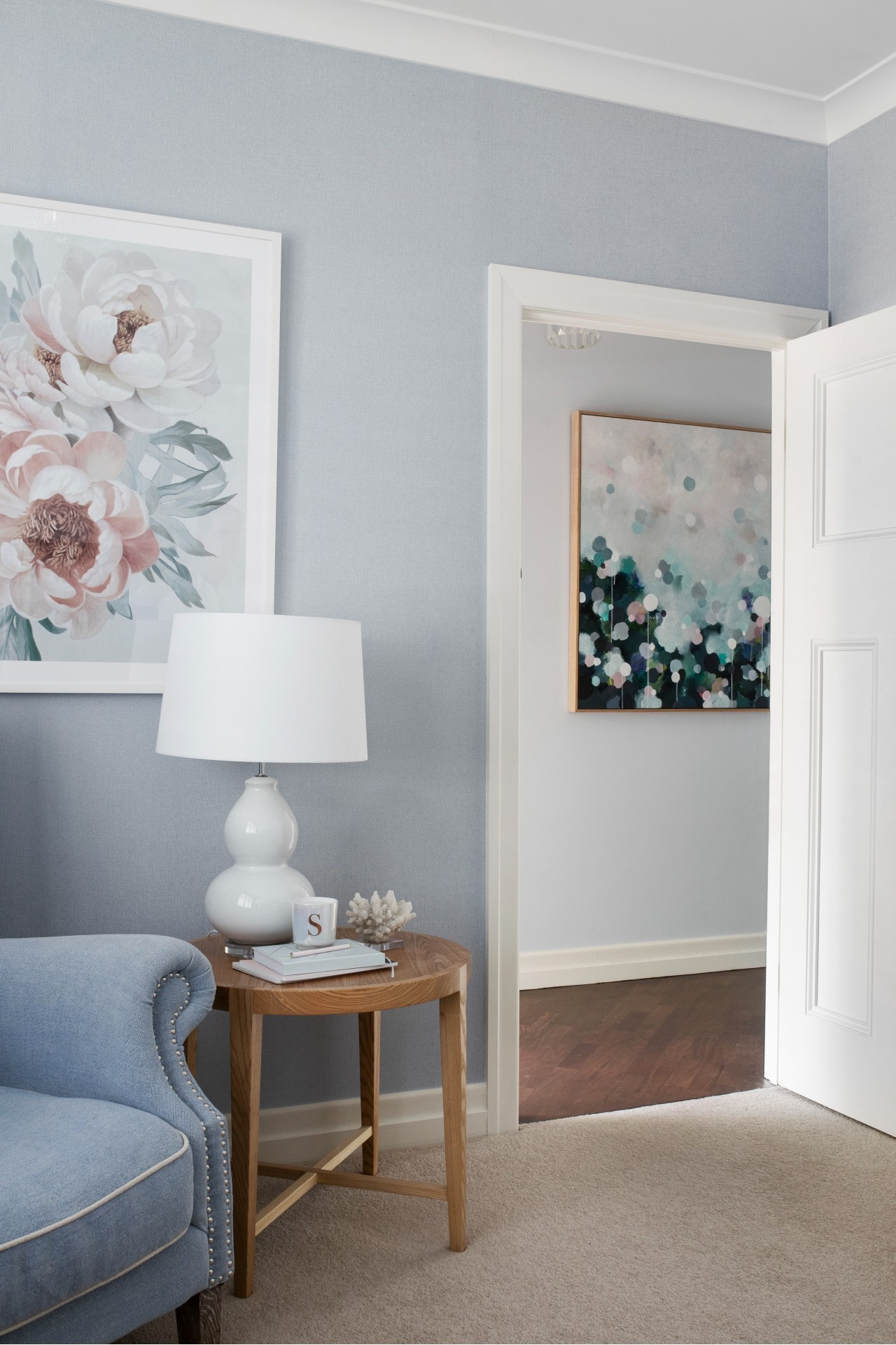 Hamptons Style Interior Design 16 hamptons bedroom design with light blue wallpaper and hamptons blue armchair