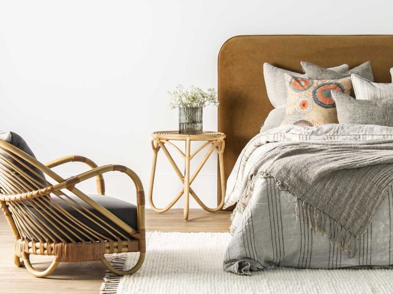 20 Best Small Bedside Tables for Small Bedrooms