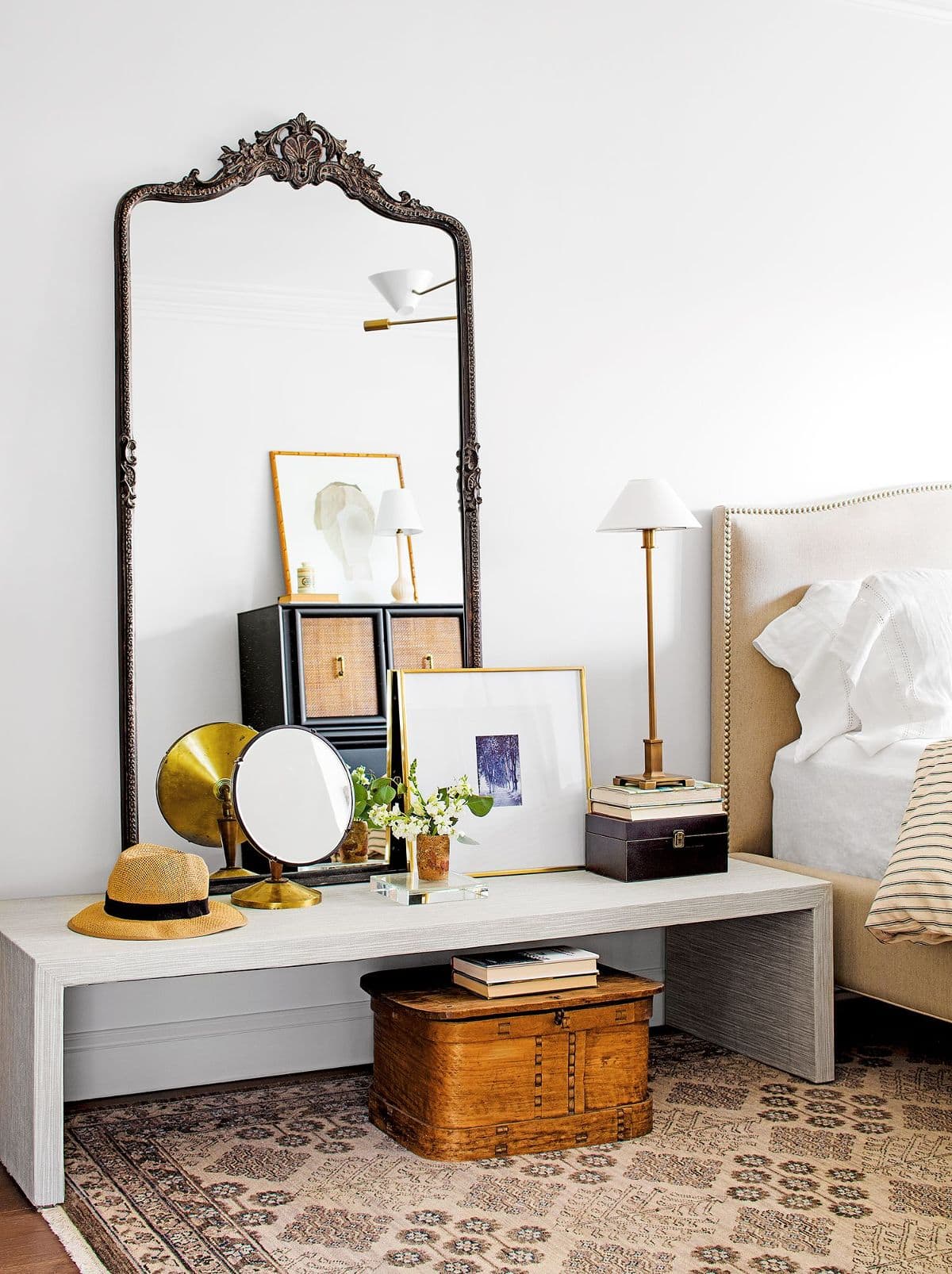 bedroom-ideas-console-table-1603905713