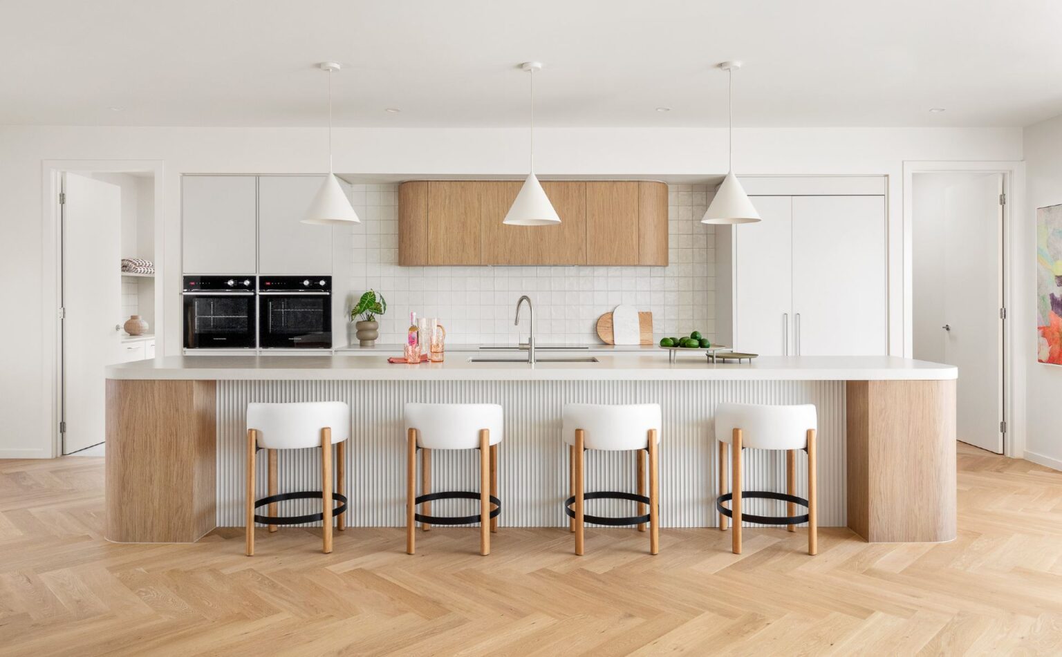 How Much Space Per Seat at a Kitchen Island, Answered!